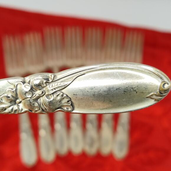 8X DF Silverplate Dinner Forks Oneida Community White Orchid Flatware - Picture 1 of 13
